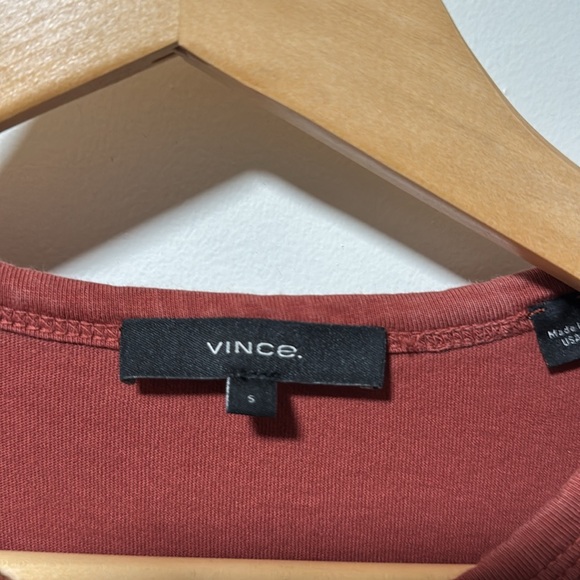 Vince burnt orange garment dyed cotton SS crew neck tee size small - Picture 2 of 5